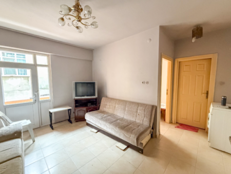 1 1 Flat For Sale With Large Balcony In Central Location In Kumbağ
