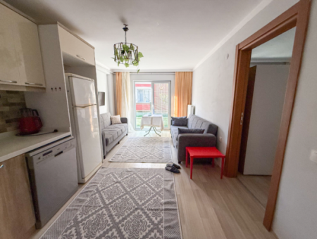 Furnished 1 1 Flat On The Sea Side Of The Street In Kumbağ