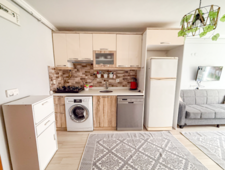 Furnished 1 1 Flat On The Sea Side Of The Street In Kumbağ