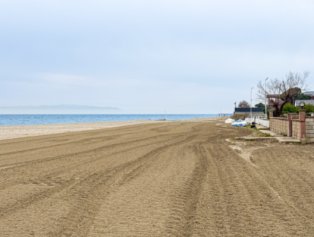 2 1 Flat For Sale In A Seafront Site In Kumbağ