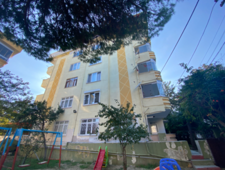 2 1 Flats For Sale In A Centrally Located Site With Pool In Kumbağ