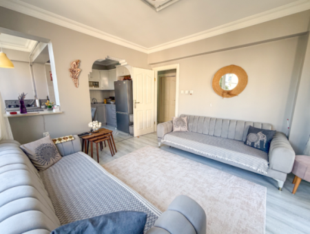 2 1 Flats For Sale In A Centrally Located Site With Pool In Kumbağ