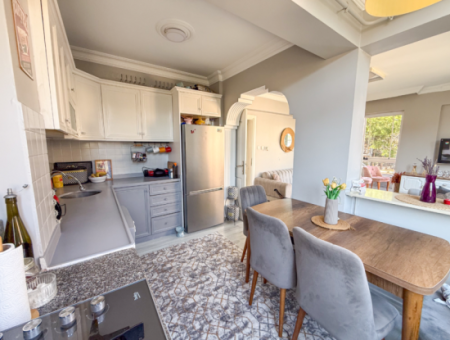 2 1 Flats For Sale In A Centrally Located Site With Pool In Kumbağ