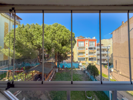 2 1 Flats For Sale In A Centrally Located Site With Pool In Kumbağ