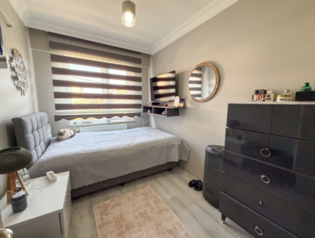 2 1 Flats For Sale In A Centrally Located Site With Pool In Kumbağ