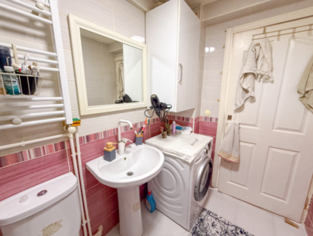 2 1 Flats For Sale In A Centrally Located Site With Pool In Kumbağ