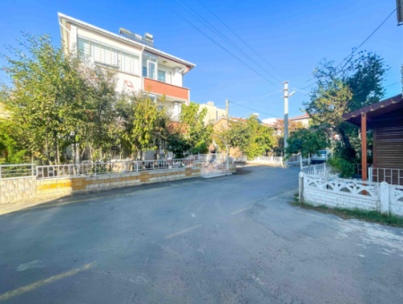 Spacious 2 1 Furnished Flat For Rent On The Sea Side Of Kumbağ Street