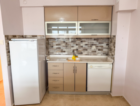 1 1 Flat For Rent With Garden Close To The Sea On Kumbağ Main Street