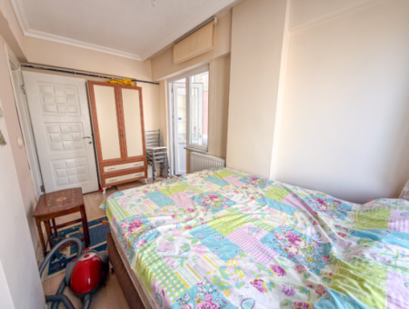 Spacious 2 1 Flat For Sale In A Residential Building On Kumbağ Market Street