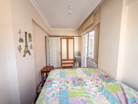 Spacious 2 1 Flat For Sale In A Residential Building On Kumbağ Market Street