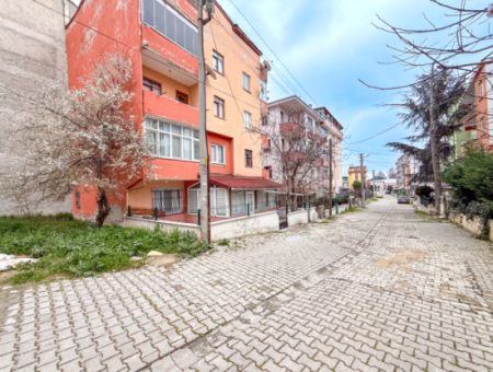 2 1 Flat For Sale In A Residential Building In The Center Of Kumbağ