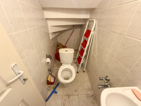 Triplex Villa For Sale In A Site With A 50 Mt Pool To Kumbağ Sea