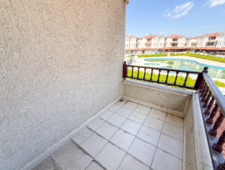 Triplex Villa For Sale In A Site With A 50 Mt Pool To Kumbağ Sea