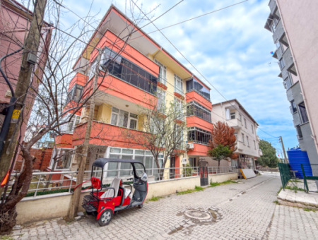2 1 Flats For Sale In A Central Location In Kumbağ, Very Close To The Sea