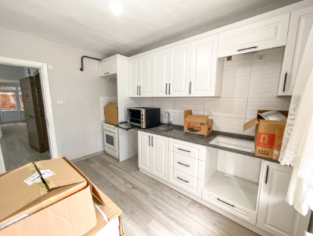 Spacious 2 1 Flat For Rent With Separate Kitchen On Kumbağ Market Street