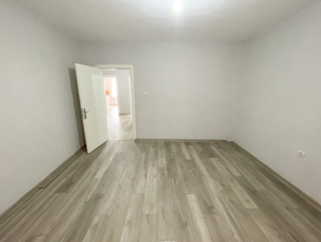 Spacious 2 1 Flat For Rent With Separate Kitchen On Kumbağ Market Street