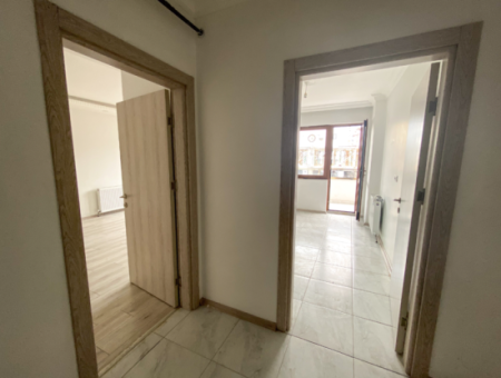 Very Spacious 2 1 Apartment For Rent In A Central Location In Altinova