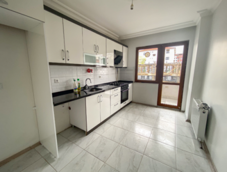 Very Spacious 2 1 Apartment For Rent In A Central Location In Altinova