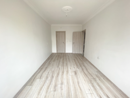 Very Spacious 2 1 Apartment For Rent In A Central Location In Altinova