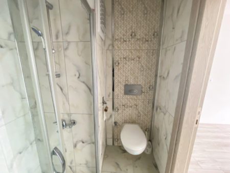 Very Spacious 2 1 Apartment For Rent In A Central Location In Altinova