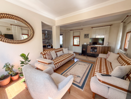 Kumbağ Triplex For Sale With Garden Settlement Close To The Sea 4 1 Villa