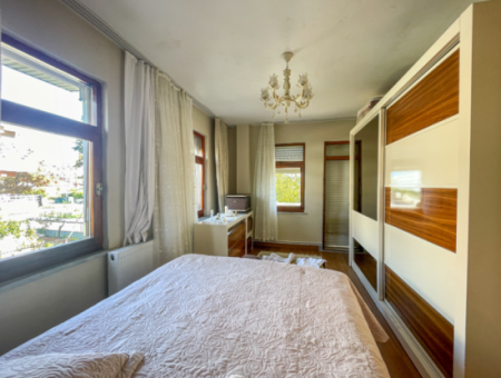 Kumbağ Triplex For Sale With Garden Settlement Close To The Sea 4 1 Villa