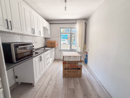 Spacious 2 1 Flat For Rent With Separate Kitchen On Kumbağ Market Street