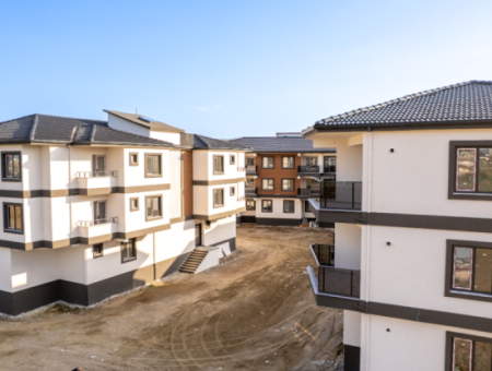 2 1 Flats For Sale In Kumbağ Luxury Pool Yonca Evleri Complex