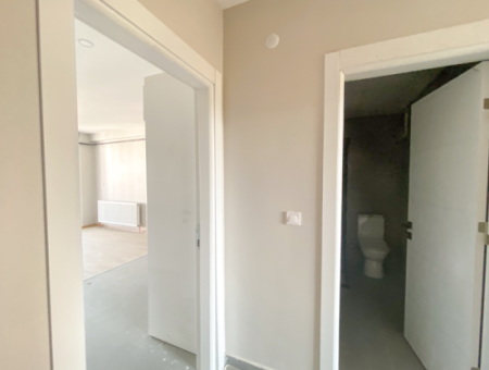 Luxury 2 1 Flat For Rent In A Complex With Pool Close To The Sea In Kumbağ