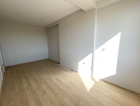 Luxury 1 1 Flat For Rent Close To The Sea In A Complex With Kumbağ Pool