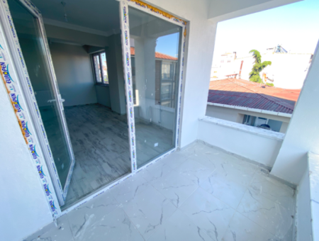 Brand New 2 1 Flats With Elevator For Sale On Kumbağ Market Street