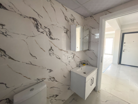 Brand New 2 1 Flats With Elevator For Sale On Kumbağ Market Street