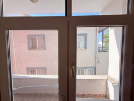 Spacious 2 1 Flat For Rent On The Sea Side Of The Street In Kumbağ