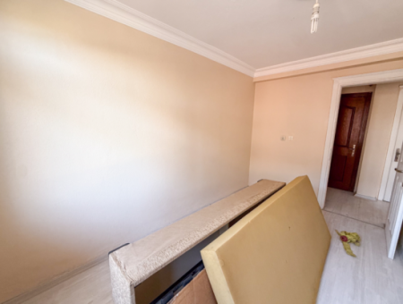 Spacious 2 1 Flat For Rent On The Sea Side Of The Street In Kumbağ