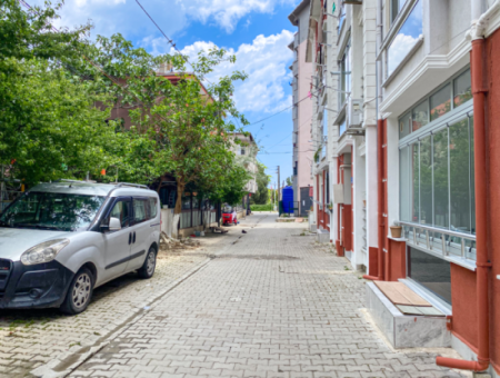 Spacious 2 1 Flat For Rent With Double Balcony In Central Location In Kumbağ