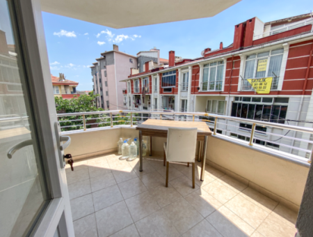 Spacious 2 1 Flat For Rent With Double Balcony In Central Location In Kumbağ