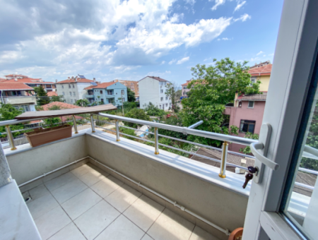 Spacious 2 1 Flat For Rent With Double Balcony In Central Location In Kumbağ