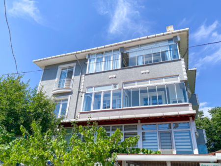 2 1 Middle Floor Flat For Rent With Double Balcony With Separate Kitchen In Kumbağ