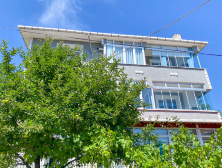 2 1 Middle Floor Flat For Rent With Double Balcony With Separate Kitchen In Kumbağ