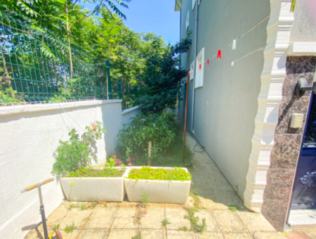 2 1 Middle Floor Flat For Rent With Double Balcony With Separate Kitchen In Kumbağ