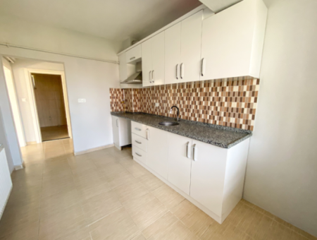 2 1 Middle Floor Flat For Rent With Double Balcony With Separate Kitchen In Kumbağ