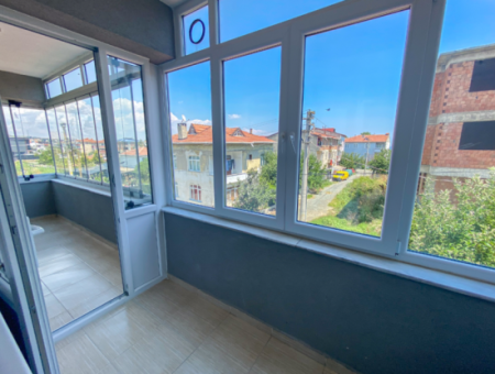2 1 Middle Floor Flat For Rent With Double Balcony With Separate Kitchen In Kumbağ