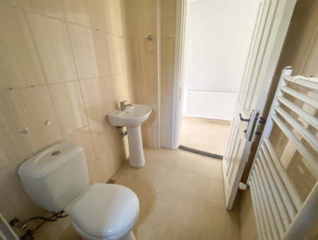 2 1 Middle Floor Flat For Rent With Double Balcony With Separate Kitchen In Kumbağ
