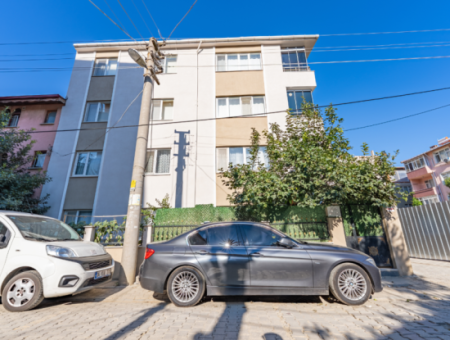 2 1 Flats For Sale In Kumbağ Market Street, Close To The Street And The Sea