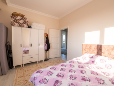 2 1 Flats For Sale In Kumbağ New And Inhabited Building With Spacious Furnished