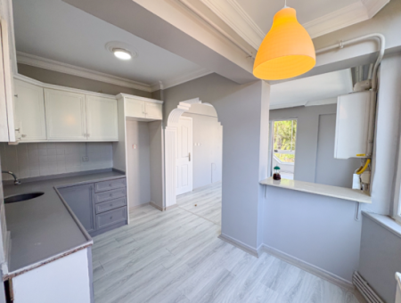2 1 Flat For Rent In A Centrally Located Site With Pool In Kumbağ