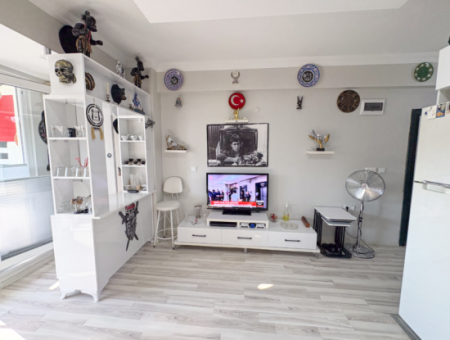 1 1 Flat For Sale In A New Building With Settlement In Kumbağ, Furnished On The Street