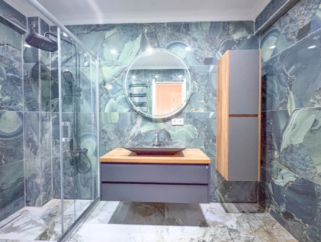 Spacious 2 1 Flat For Sale In A Seafront Pool Site In Kumbağ