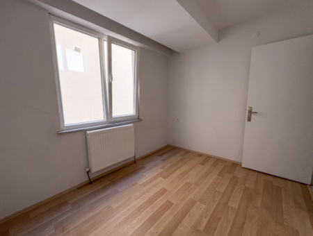 Spacious 2 1 Flat For Rent Behind Kumbağ Migros