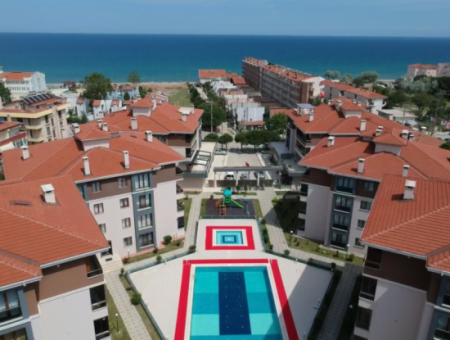 2 1 Flats For Sale In Kumbağ Doğapark Houses With Pool Façade Furnished